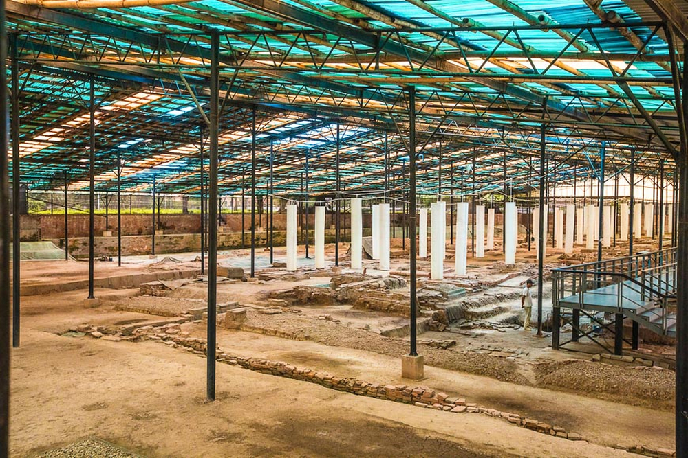 Các di tích khảo cổ ở Hoàng thành Thăng Long